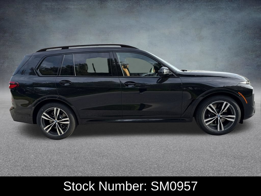 New 2026 BMW X7 xDrive40i w/ M Sport Package AWD/4WD image 6