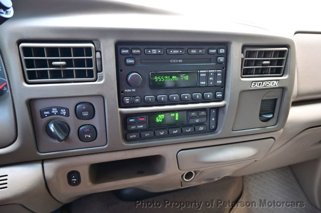 Used 2004 Ford Excursion Limited image 30