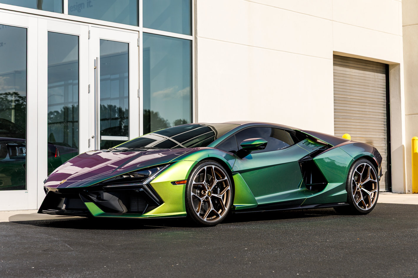 Used 2024 Lamborghini Revuelto AWD/4WD image 23