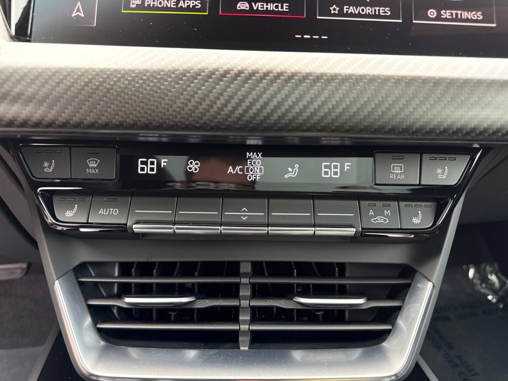 Used 2023 Audi e-tron GT Premium Plus w/ Performance Package AWD/4WD image 18