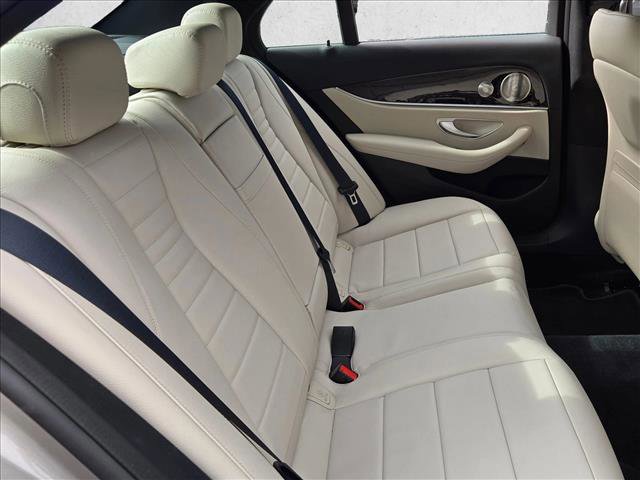 Used 2021 Mercedes-Benz E 450 4MATIC Sedan image 21