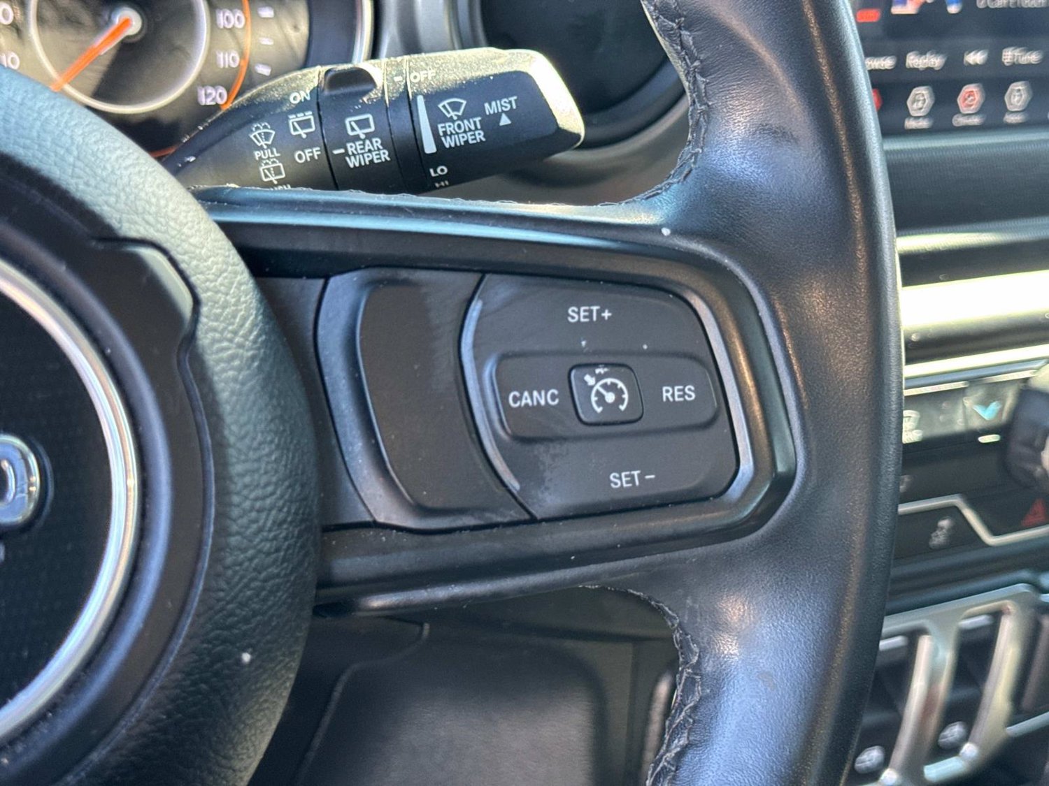 Used 2022 Jeep Wrangler Sport AWD/4WD image 30