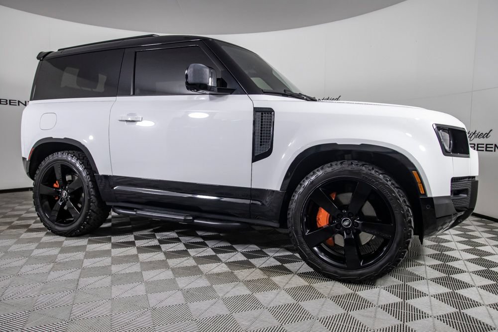 Used 2022 Land Rover Defender 90 X-Dynamic HSE AWD/4WD image 2