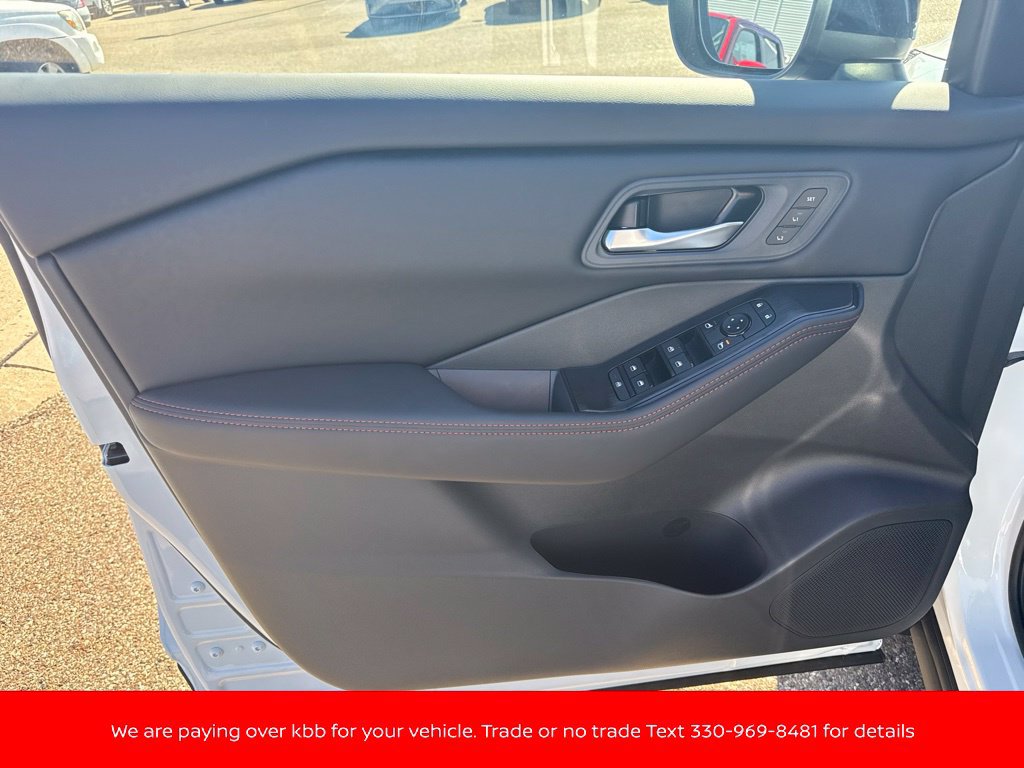 New 2027 Nissan Rogue SV w/ Rock Creek Premium Package AWD/4WD image 10