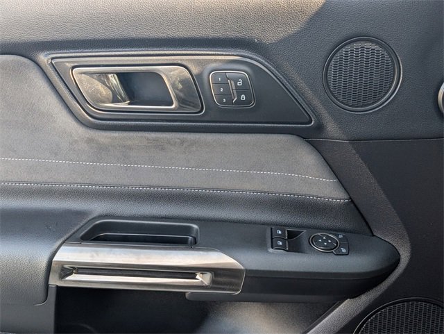 Used 2019 Ford Mustang Shelby GT350 w/ Technology Package image 22