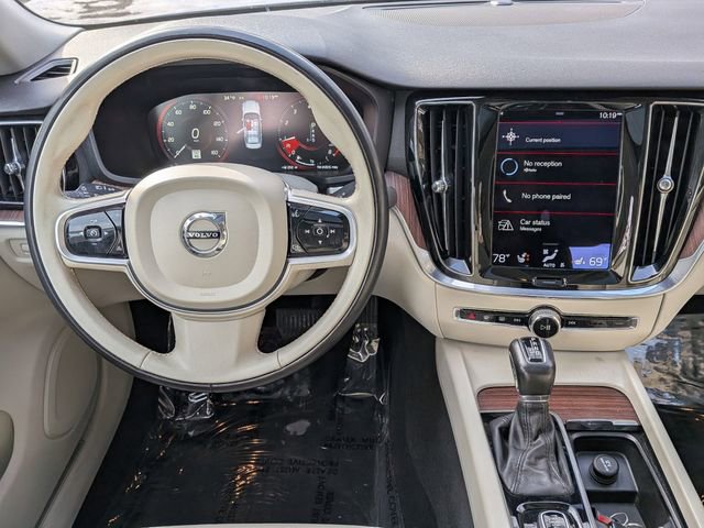 Used 2021 Volvo S60 T6 Momentum image 16