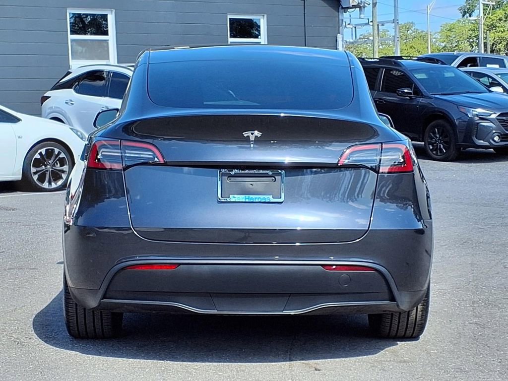 Used 2025 Tesla Model Y Long Range RWD image 6