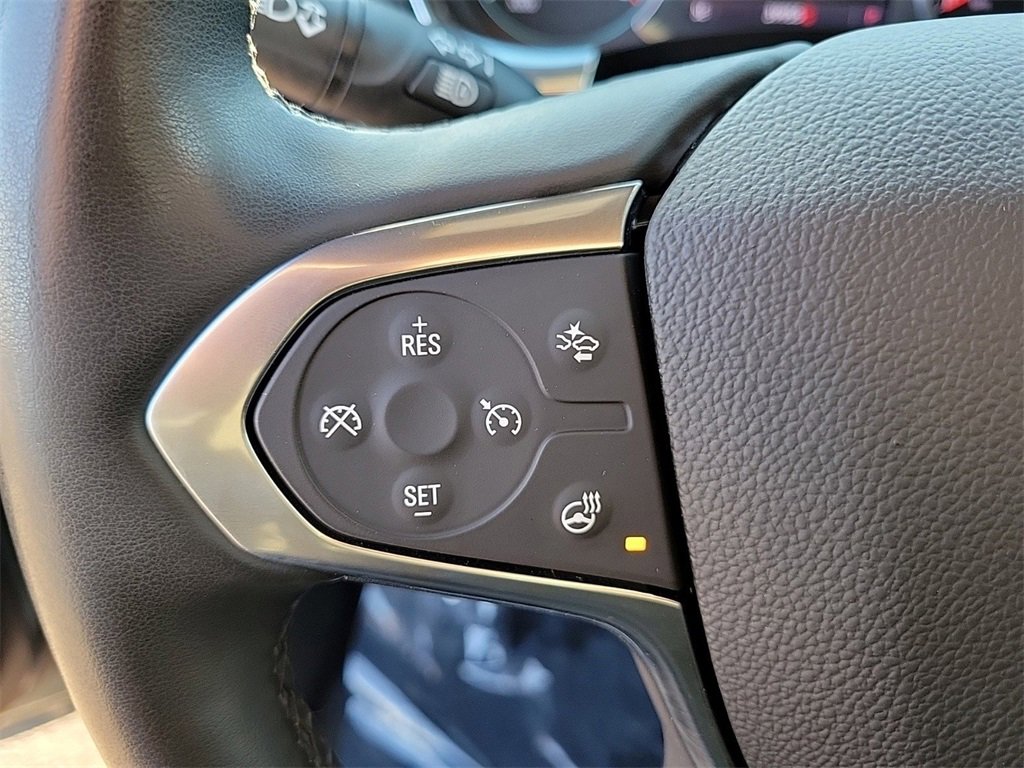 Used 2023 Chevrolet Traverse LT image 22