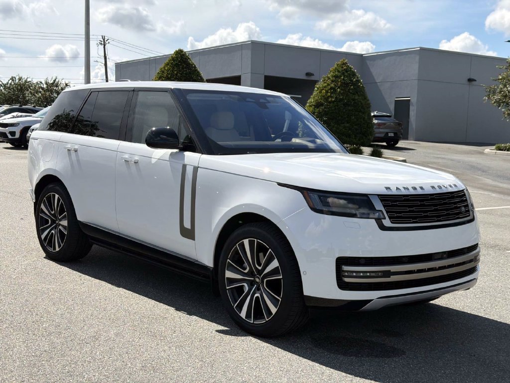 Used 2023 Land Rover Range Rover SE AWD/4WD image 7
