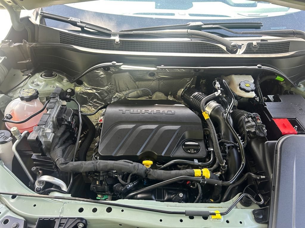 Used 2024 Chevrolet Trax RS w/ Sunroof Package FWD image 29