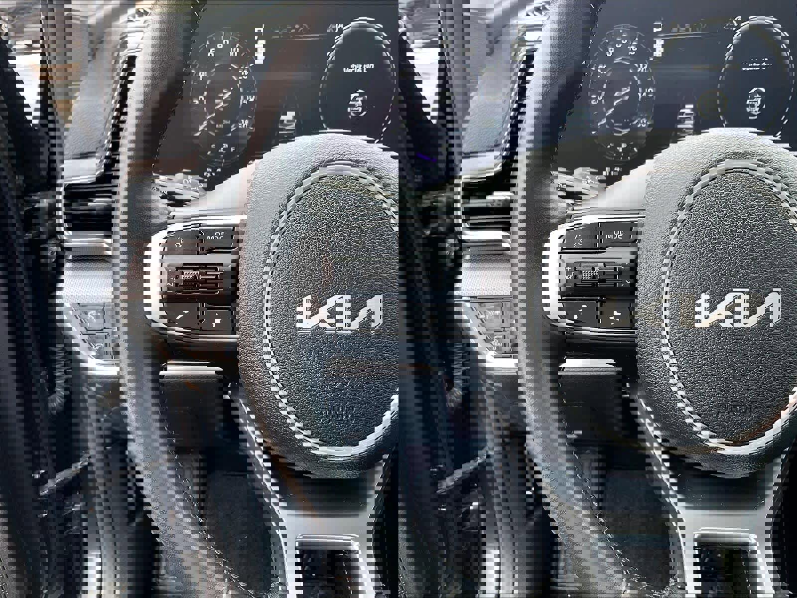 Used 2023 Kia Sportage SX image 24