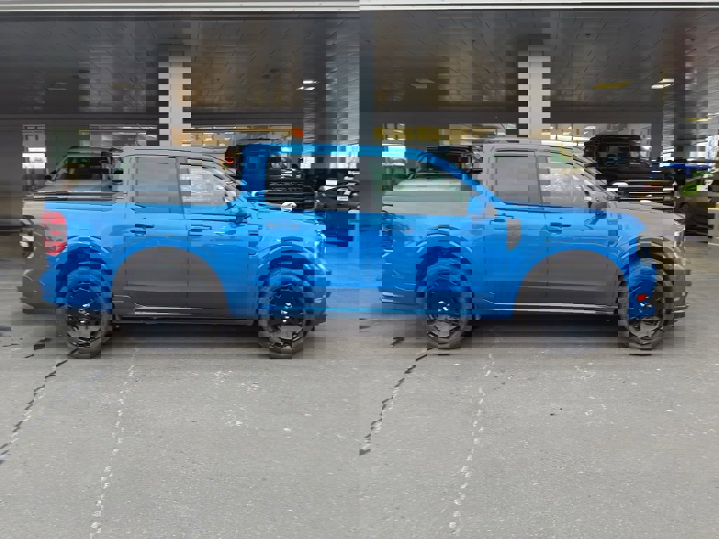 New 2025 Ford Maverick Lobo image 3