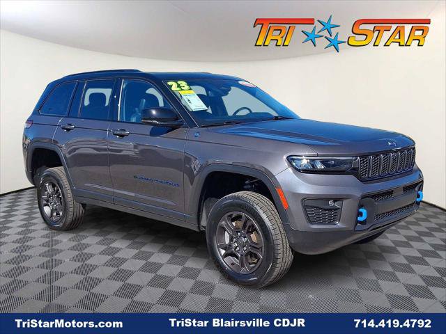 Certified 2023 Jeep Grand Cherokee Trailhawk w/ Luxury Tech Group III AWD/4WD image 1