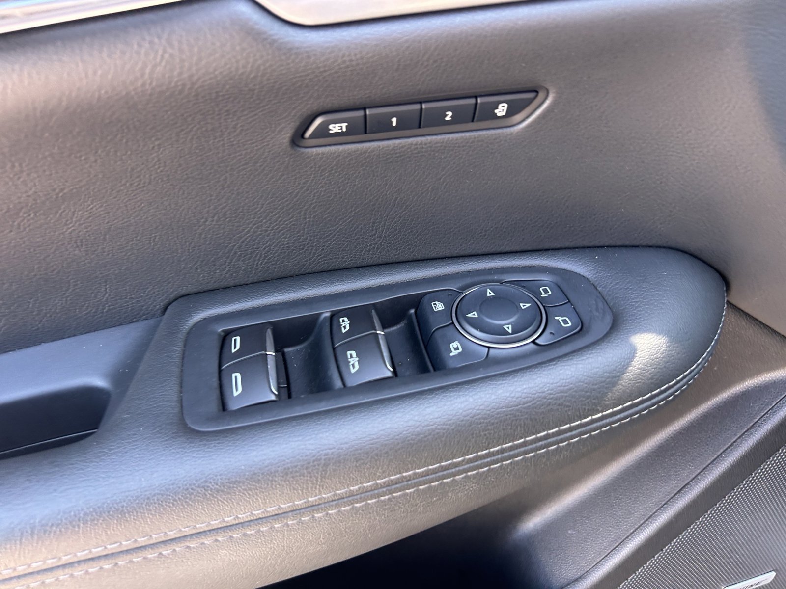 Used 2023 Cadillac XT6 Sport AWD/4WD image 12