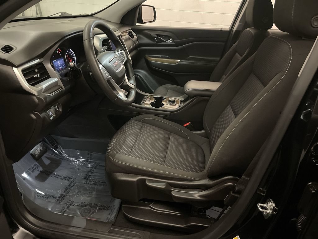 Used 2023 GMC Acadia SLE w/ Elevation Edition FWD image 13