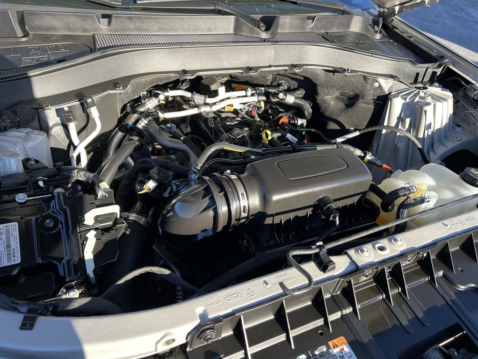 Used 2022 Ford Explorer XLT w/ Equipment Group 202A image 27