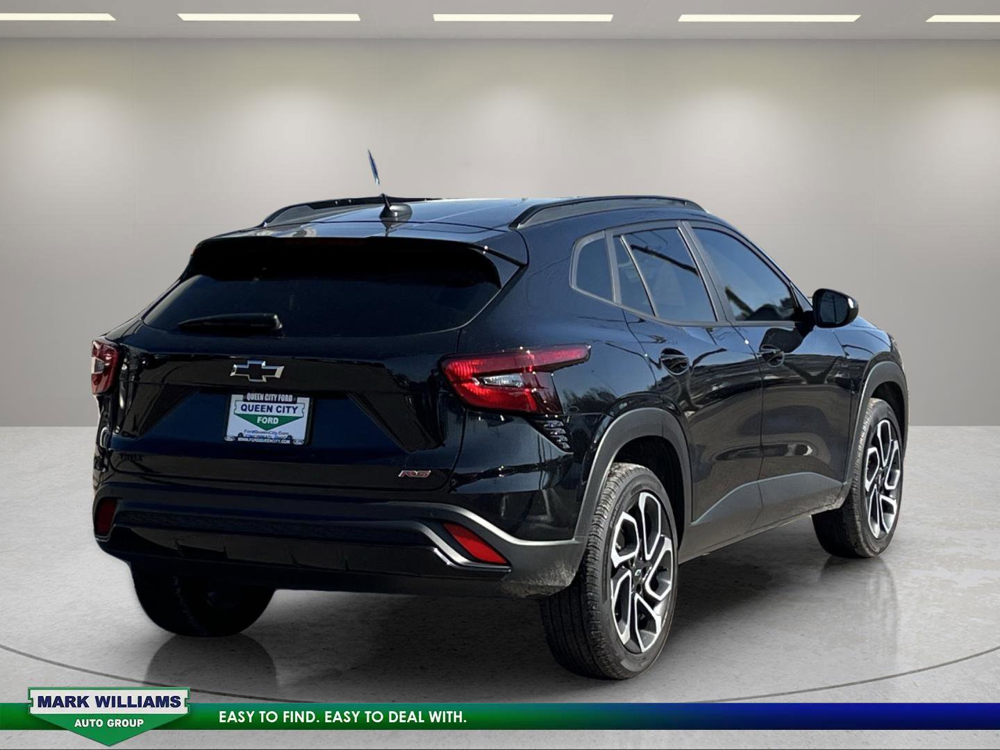 Used 2024 Chevrolet Trax RS w/ Sunroof Package image 13