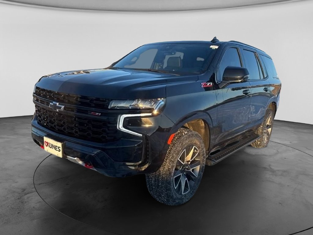 Used 2024 Chevrolet Tahoe Z71 w/ Luxury Package AWD/4WD image 4
