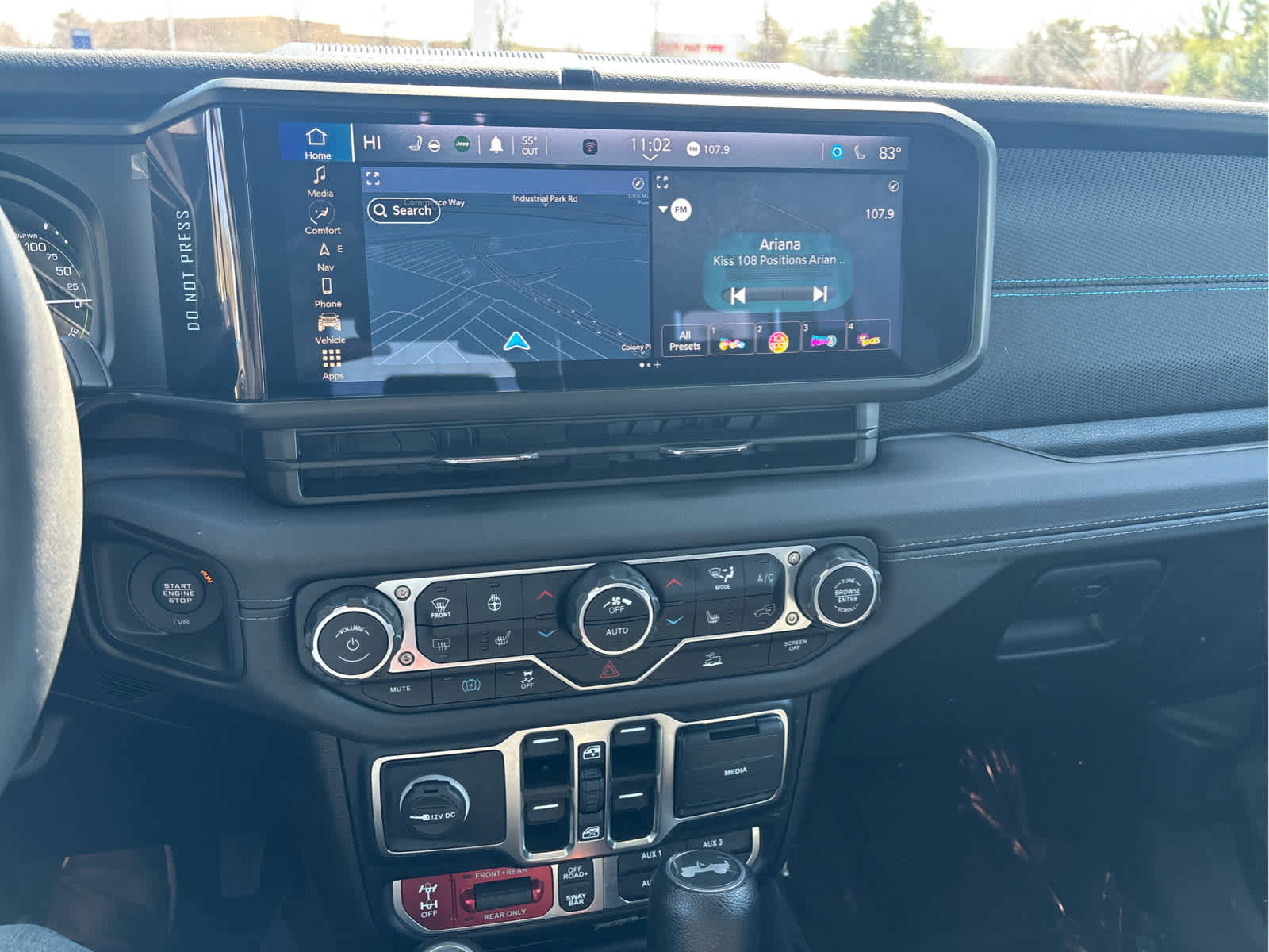 Used 2024 Jeep Wrangler Unlimited Rubicon 4xe w/ Technology Group image 12