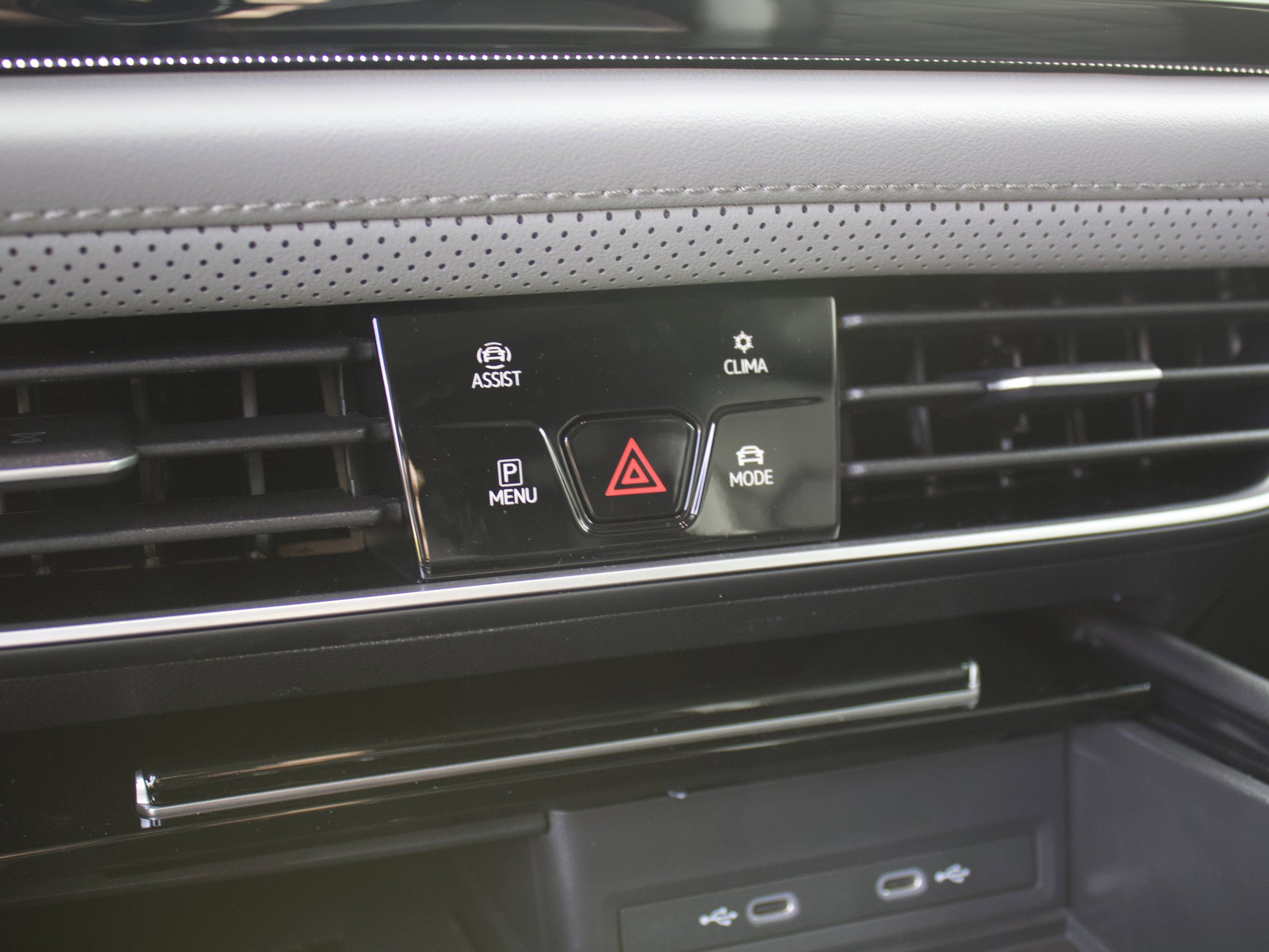 New 2026 Volkswagen Atlas Peak Edition AWD/4WD image 22