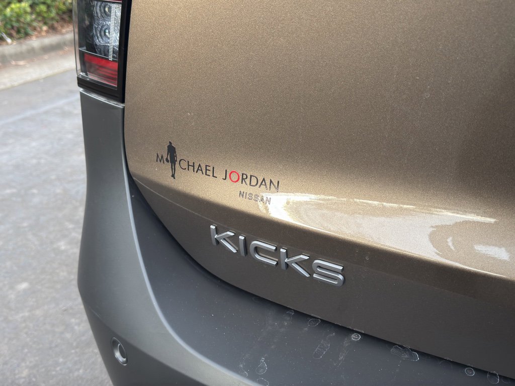 New 2026 Nissan Kicks SR w/ SR Premium Package image 14