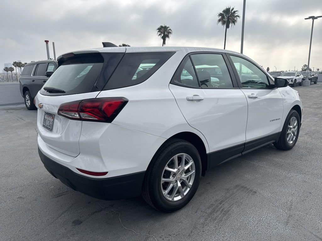 Used 2024 Chevrolet Equinox LS image 4