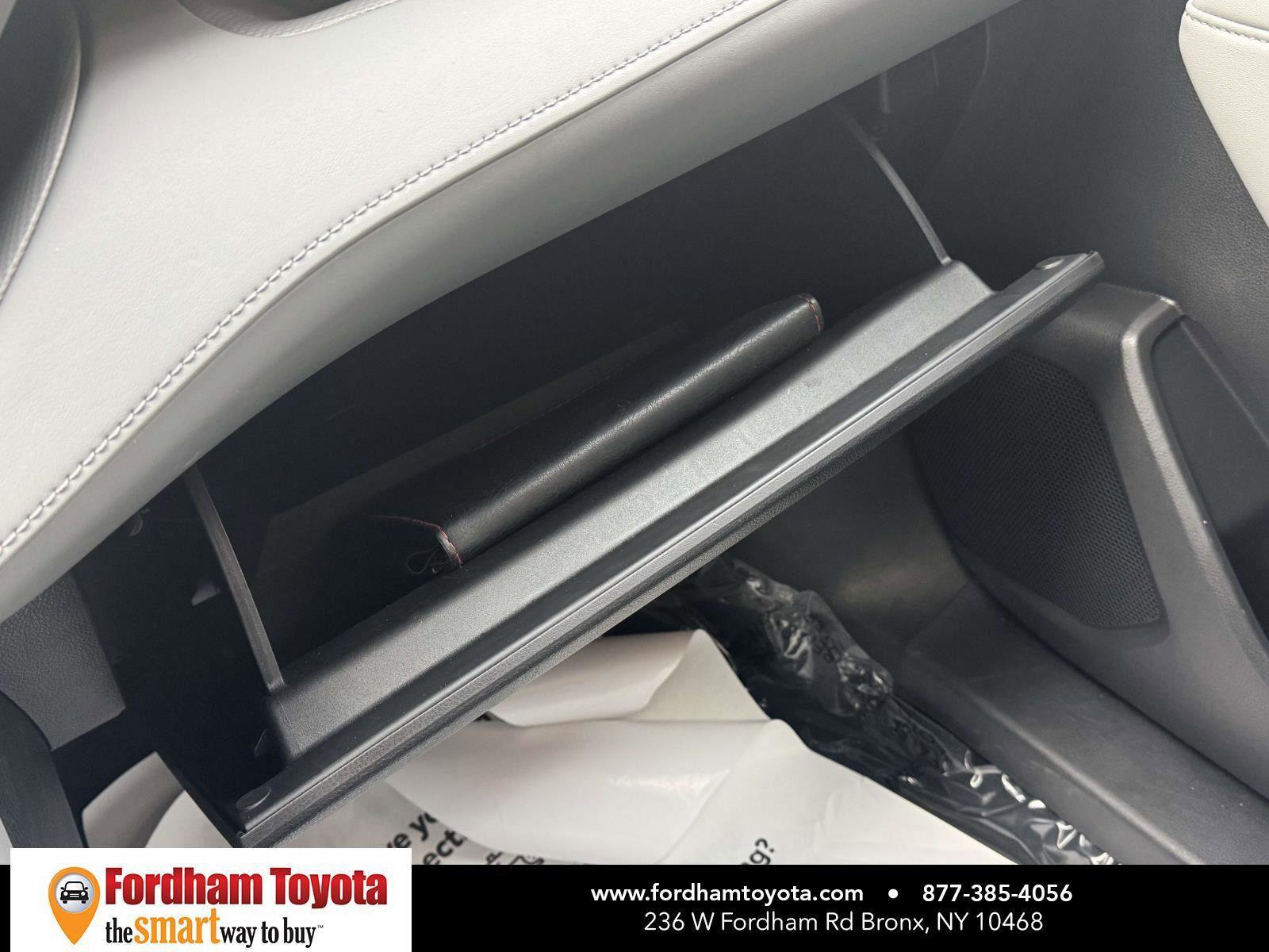 Used 2022 Toyota Highlander XLE image 32