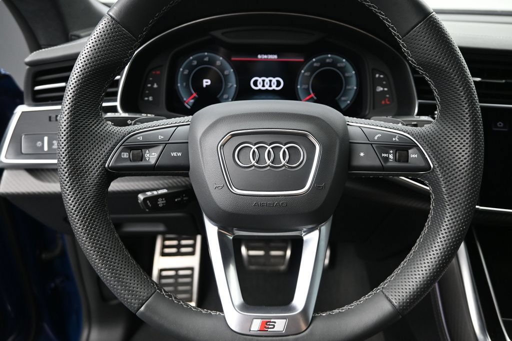 Used 2024 Audi SQ8 Prestige AWD/4WD image 10