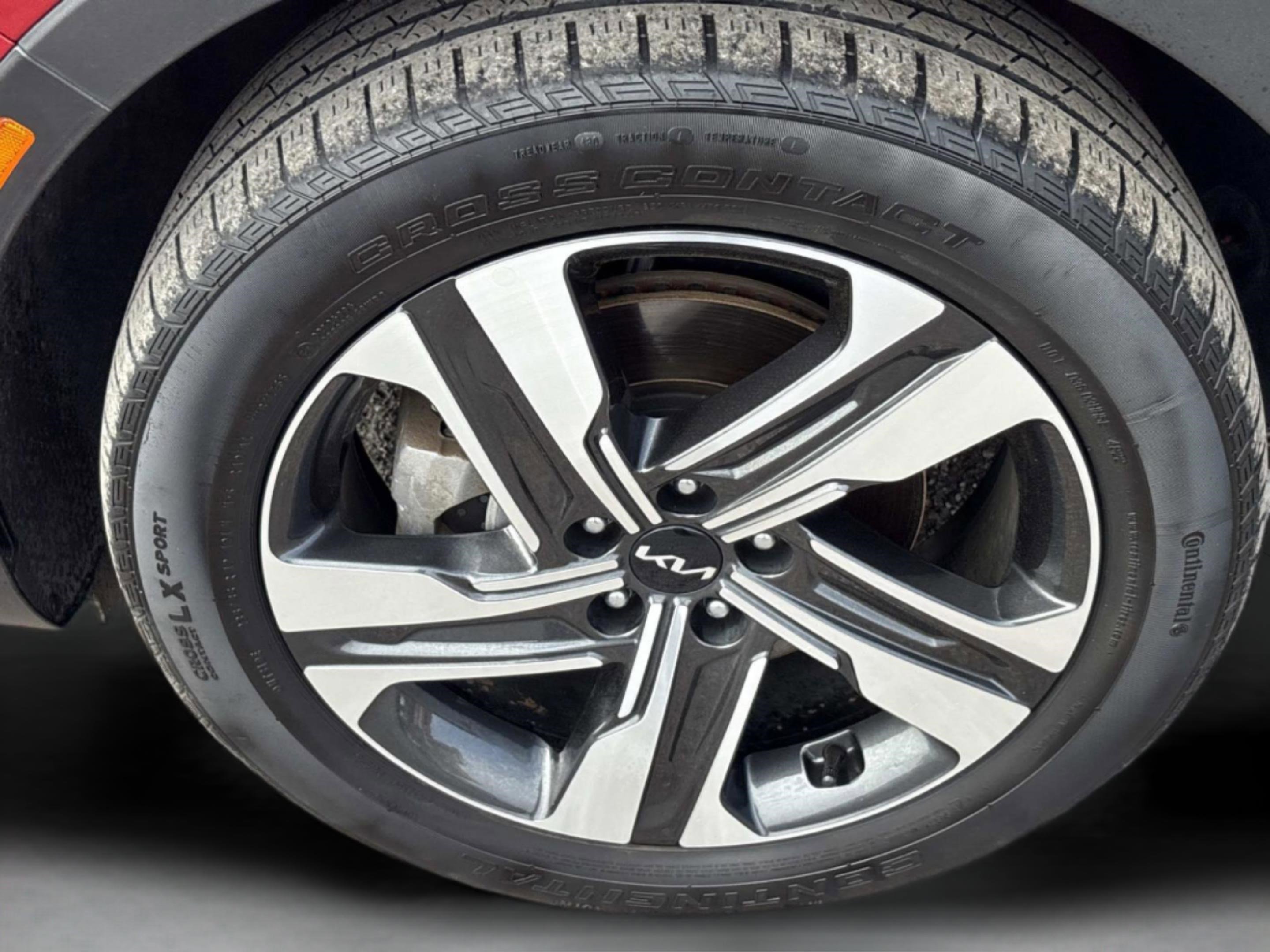 Used 2023 Kia Sorento EX image 10