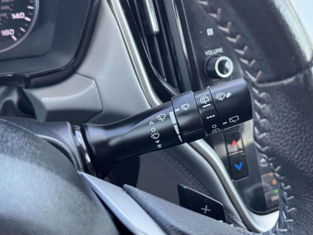 Used 2024 Subaru Outback Premium image 18