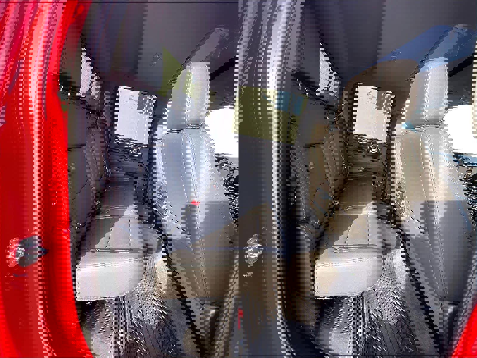 Used 2024 Chevrolet Silverado 2500 LTZ w/ LTZ Plus Package image 30