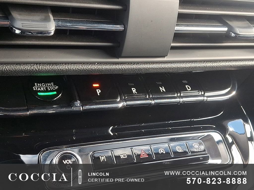 Used 2024 Lincoln Corsair AWD image 16