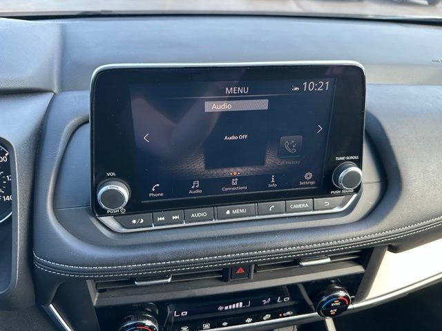 Used 2025 Nissan Rogue SV FWD image 14