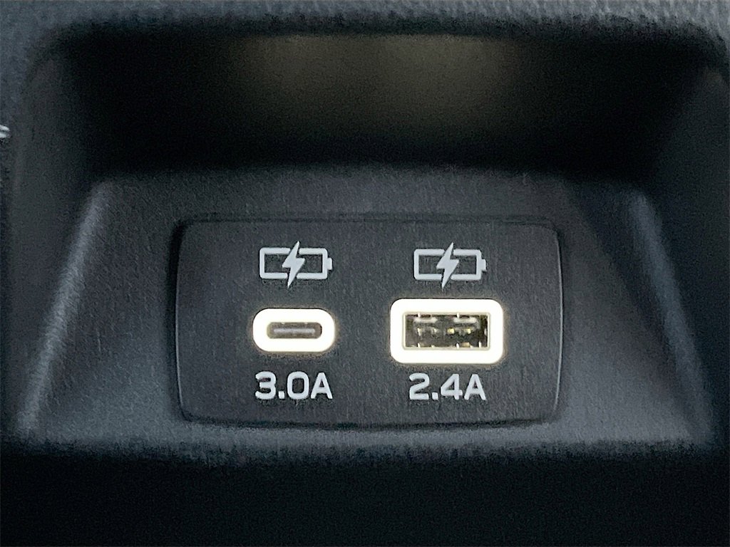 Used 2025 Subaru Crosstrek 2.5i Limited w/ Popular Package #3A image 26