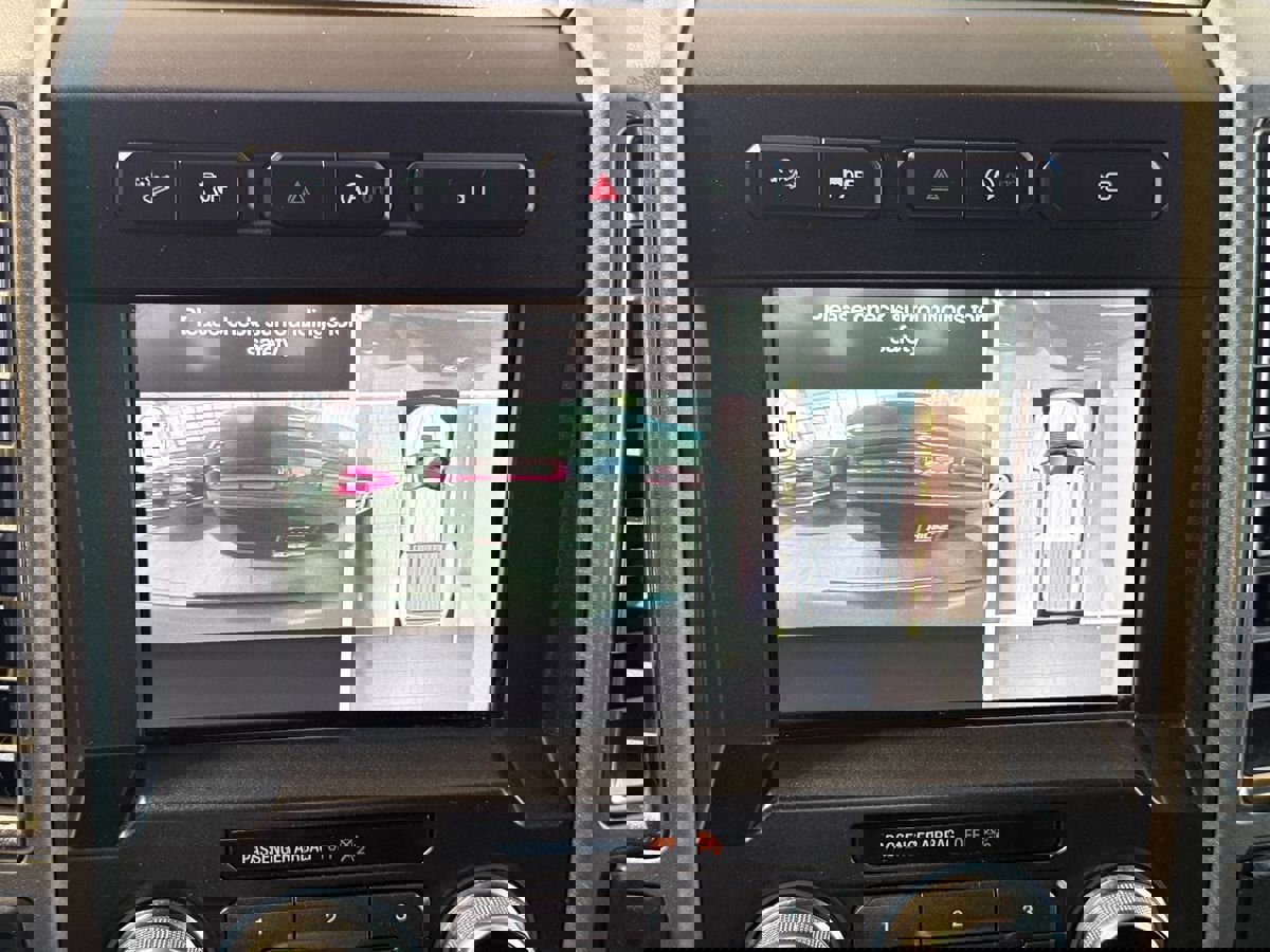 Used 2017 Ford F150 Raptor w/ Equipment Group 802A Luxury image 18