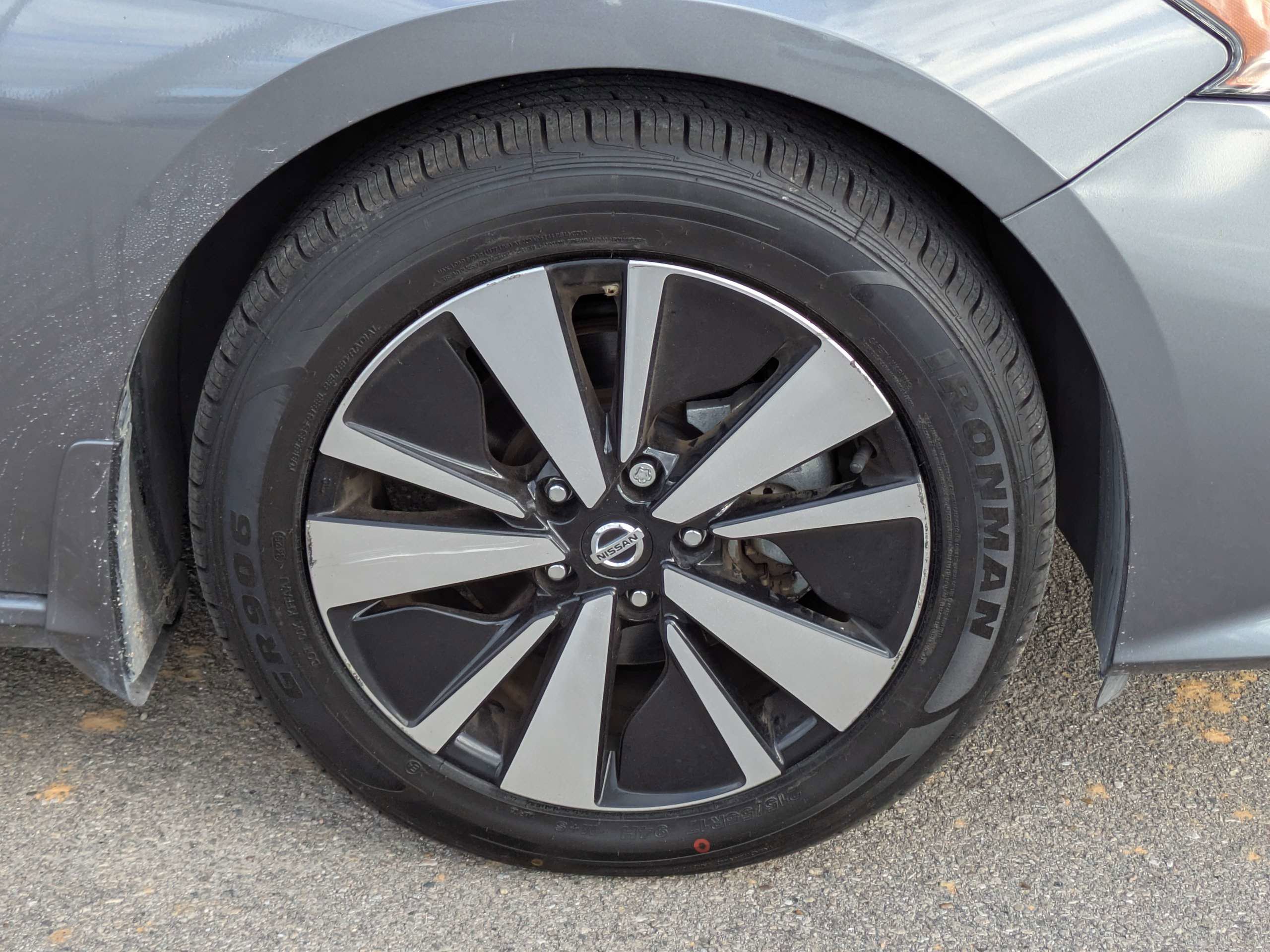 Used 2021 Nissan Altima 2.5 SV w/ SV Premium Package image 13