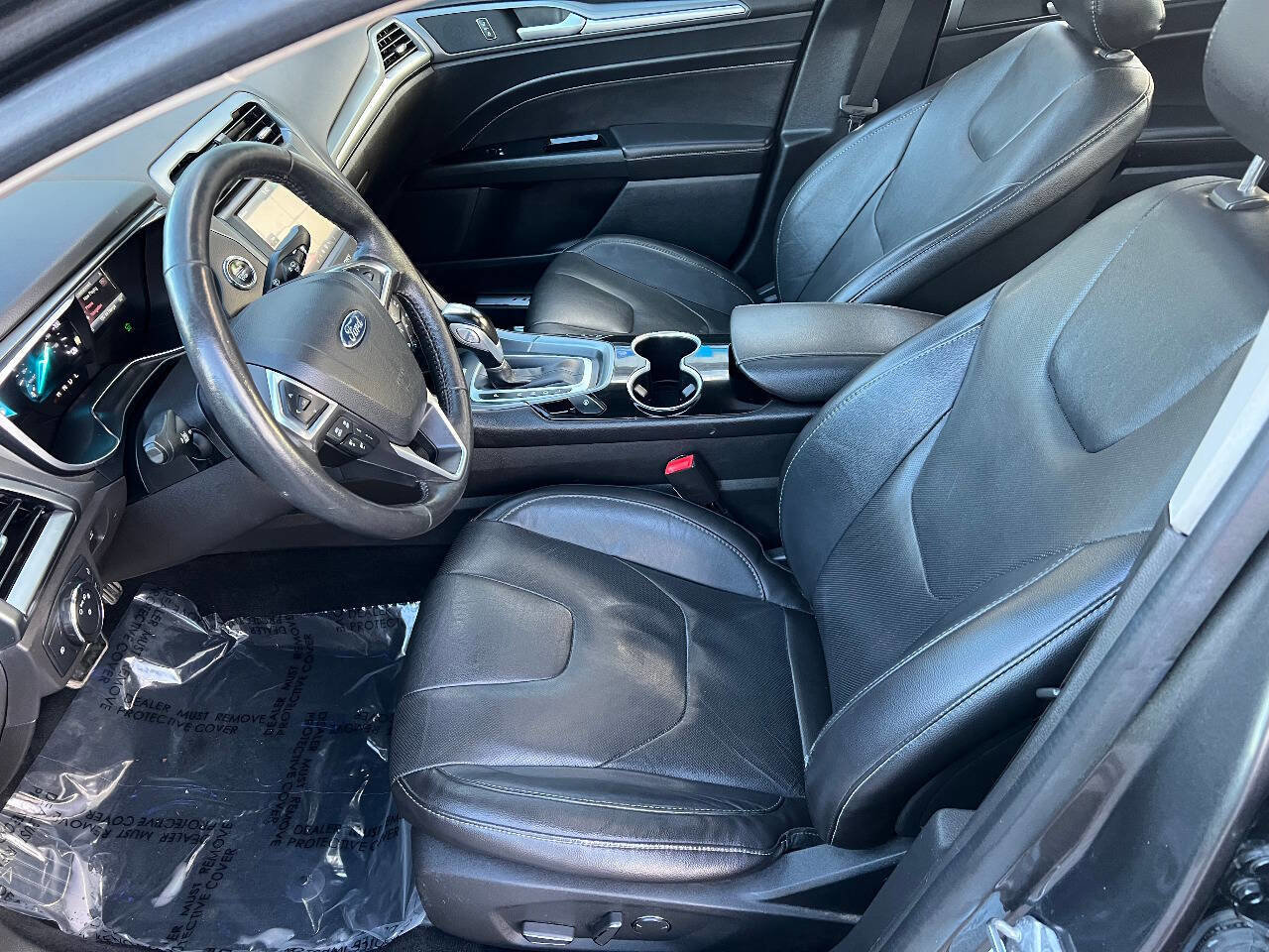 Used 2015 Ford Fusion Energi Titanium w/ Driver Assist Package image 18