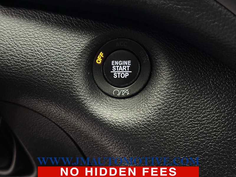 Used 2019 Jeep Cherokee Limited image 44