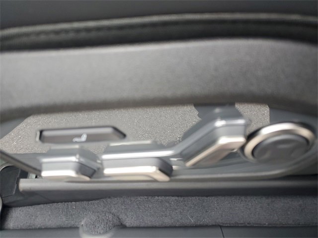 Certified 2026 Kia EV9 Land w/ Nightfall Edition Package image 22