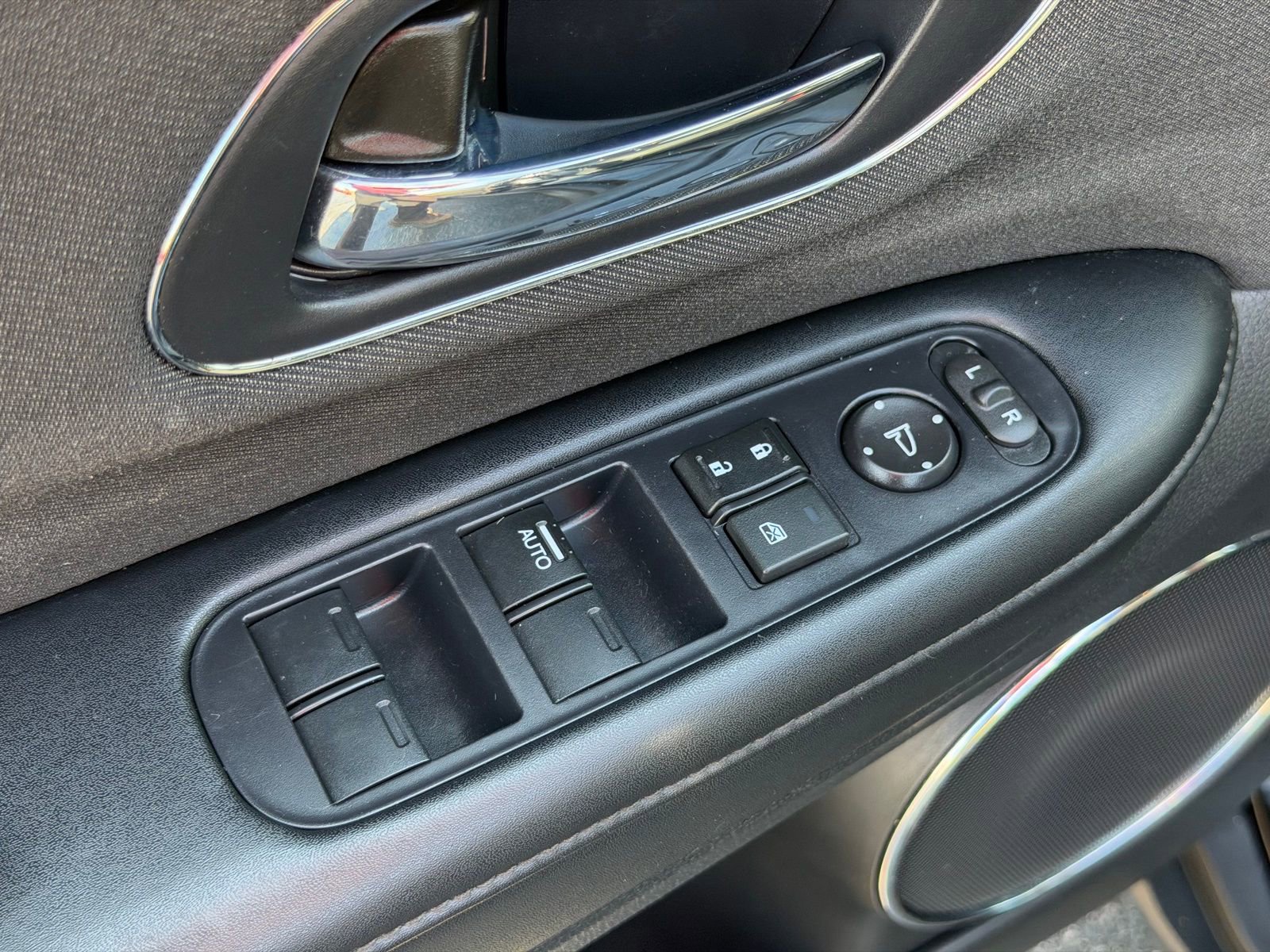 Used 2021 Honda HR-V EX image 13