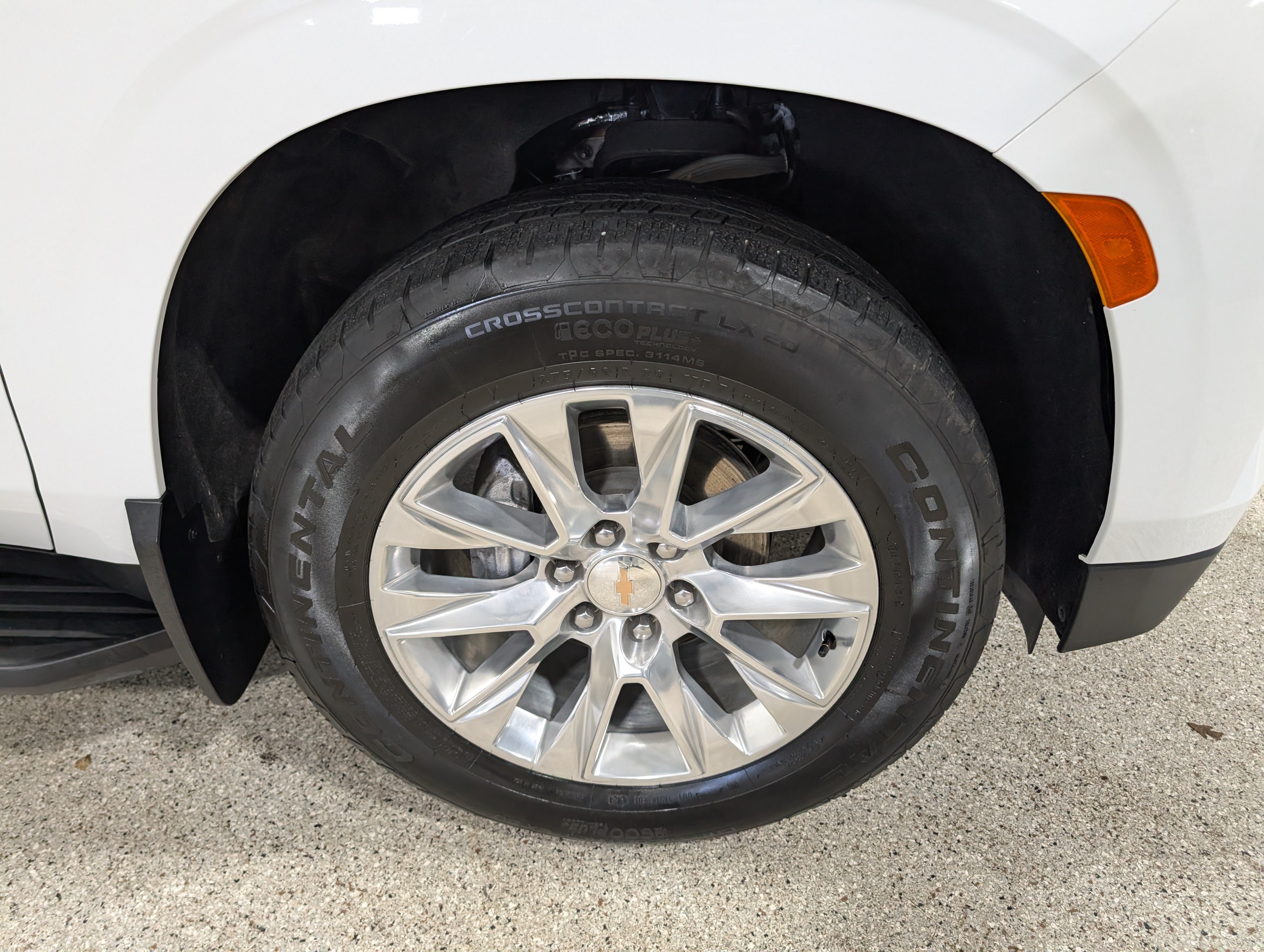 Used 2024 Chevrolet Tahoe Premier AWD/4WD image 14