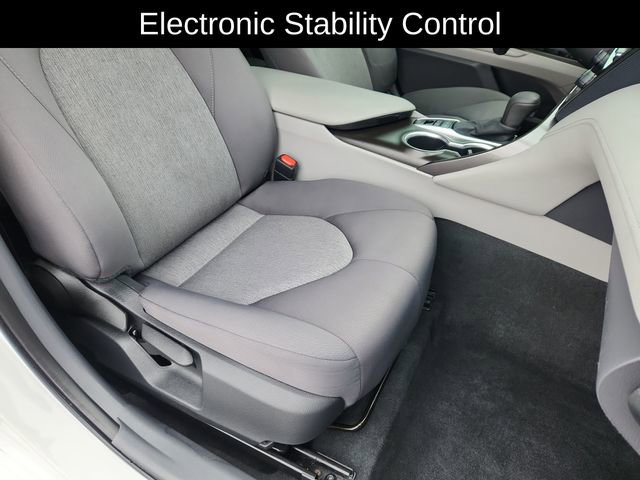 Used 2022 Toyota Camry LE image 24