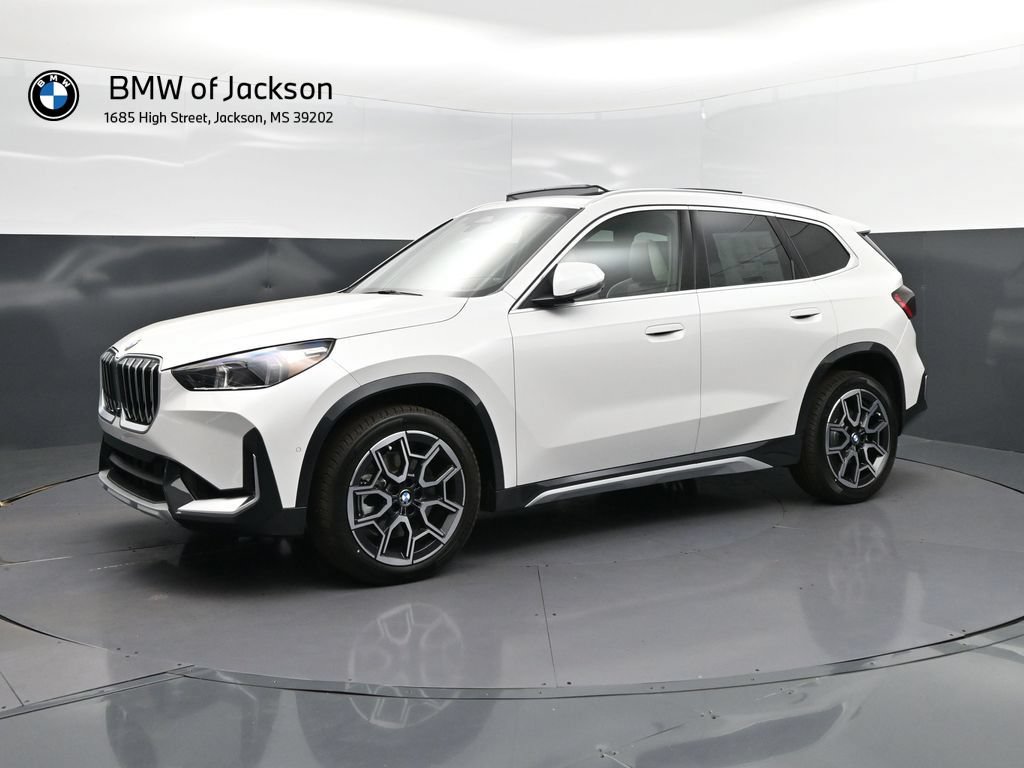New 2026 BMW X1 xDrive28i w/ Technology Package AWD/4WD image 3