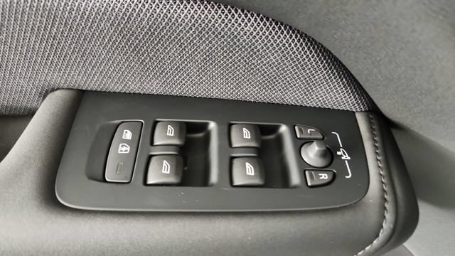 New 2026 Volvo XC60 T8 Polestar w/ Protection Package Premier AWD/4WD image 10