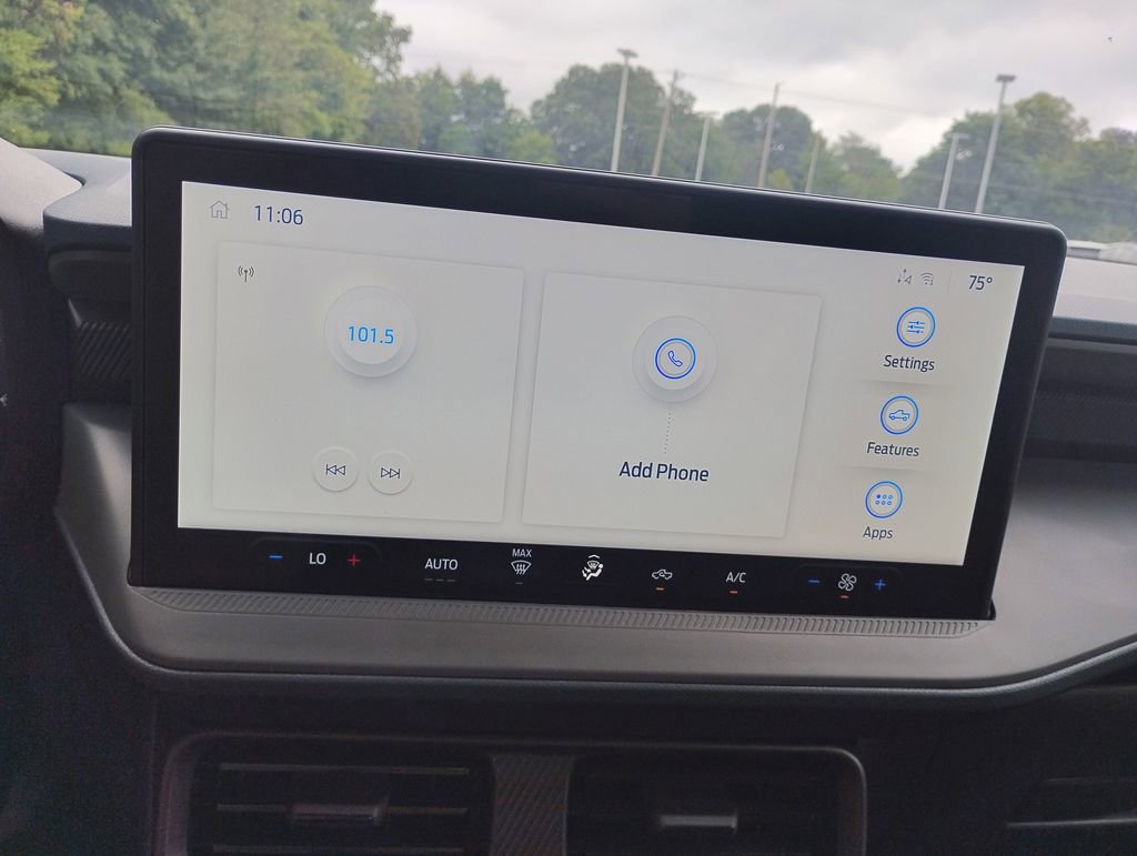 New 2025 Ford Maverick XL image 21