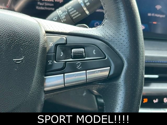 Used 2024 Cadillac XT4 Sport w/ LPO, Floor Liner Package FWD image 22