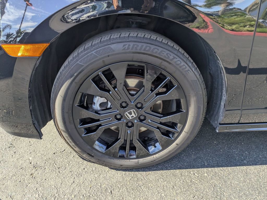 Used 2025 Honda Odyssey Sport-L image 13