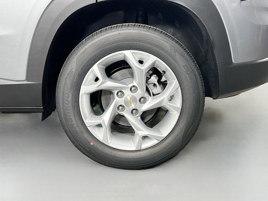 New 2026 Chevrolet Trax LS w/ LS Convenience Package FWD image 29