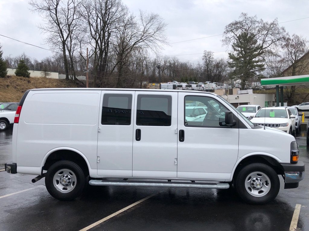 Used 2024 Chevrolet Express 2500 w/ Driver Convenience Package image 6