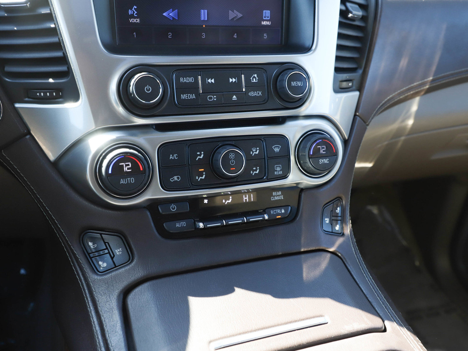 Used 2015 Chevrolet Tahoe LTZ AWD/4WD image 24